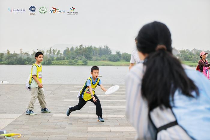 活跃家庭·和谐健康的体育科普中国行走进浙江舟