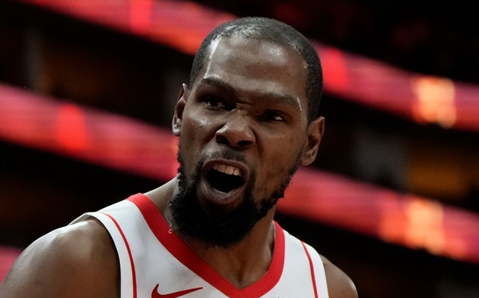 杜兰特称爱德华兹或超越历史得分榜 东契奇与科