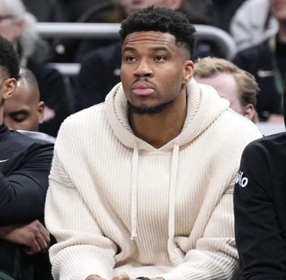 字母哥首度无缘季后赛 或将引勇士交易潮