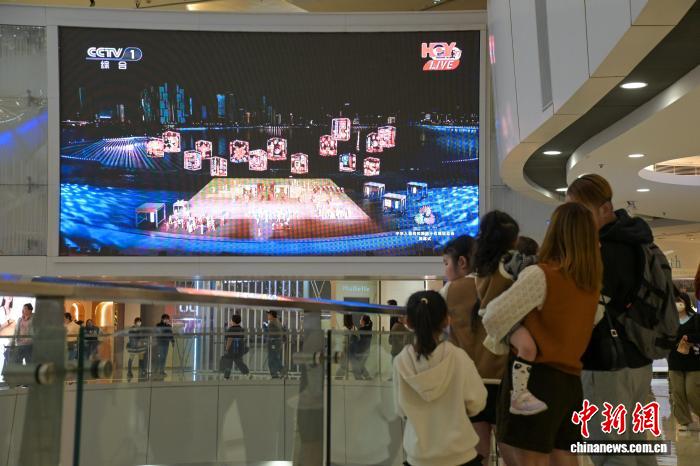 粤港澳共同承办的第十五届全运会落幕后港澳民