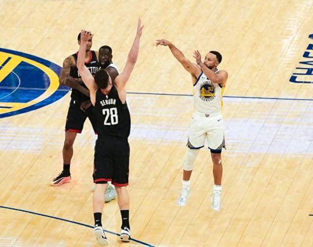 火箭力克勇士斩获六连胜 冲击西部前四格局生变